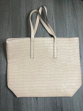 Coach Crocodile Embossed Tote Bag OS Neutral Shoulder Bag Corp Core Preppy